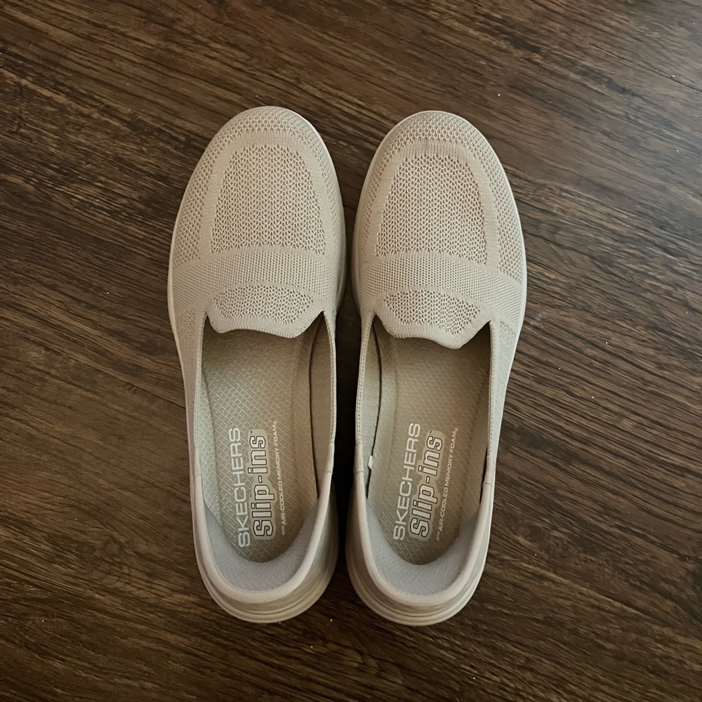 Skechers Slip-Ins - Size 9.5 - image 2
